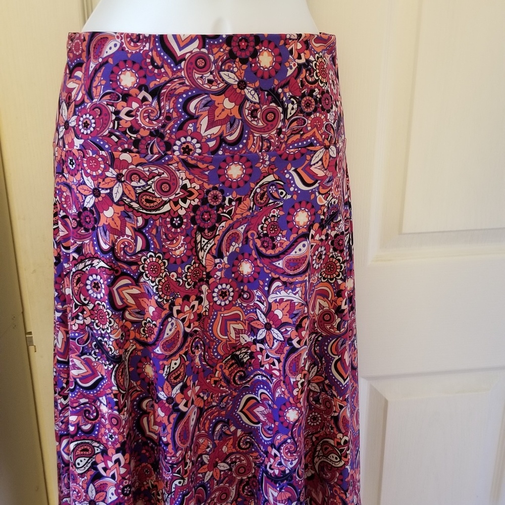 Lularoe Azure GORGEOUS Paisley Small